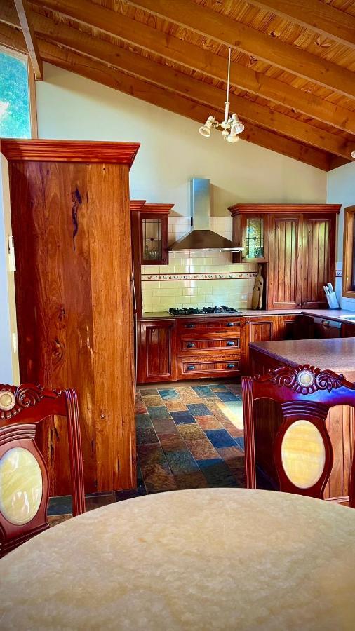 Melbourne Topview Villa In Dandenong Ranges Near Skyhigh Kalorama Esterno foto
